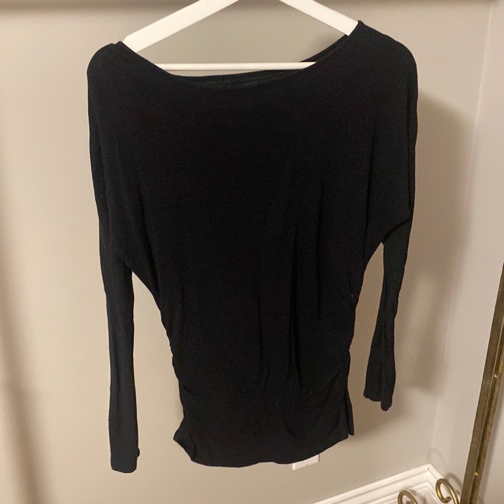 Basic long shirt size small, fits great.